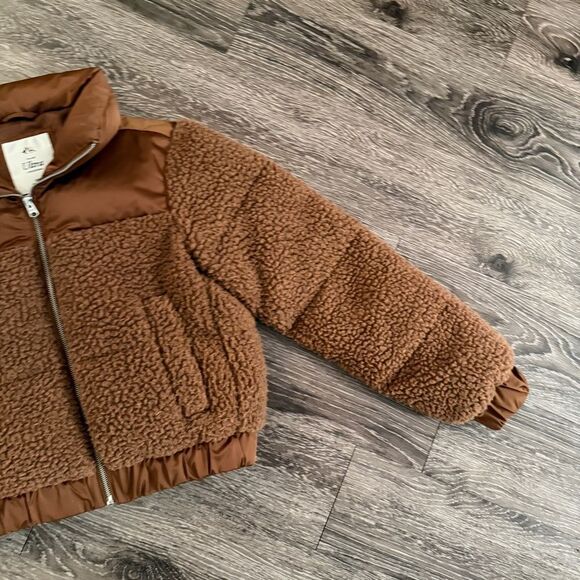 Abercrombie & Fitch Ultra Sherpa Puffer - Picture 4 of 7